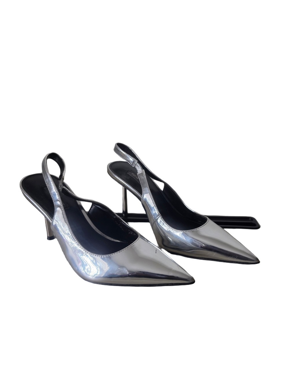 Nine West Metallic Silver Pointed-Toe Slingback Heels Size 7